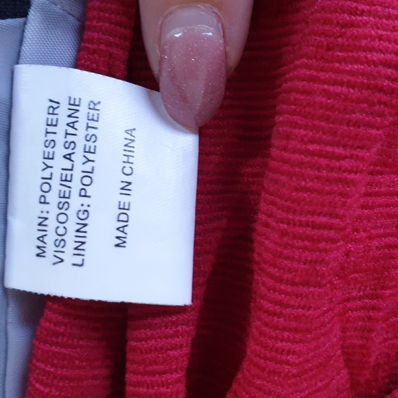 Non-matching grey work/corporate skirt suit. - Picture 5 of 5